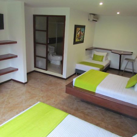 Hotel Plaza Mayor Medellín Esterno foto
