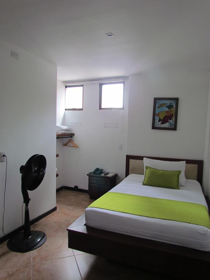 Hotel Plaza Mayor Medellín Esterno foto