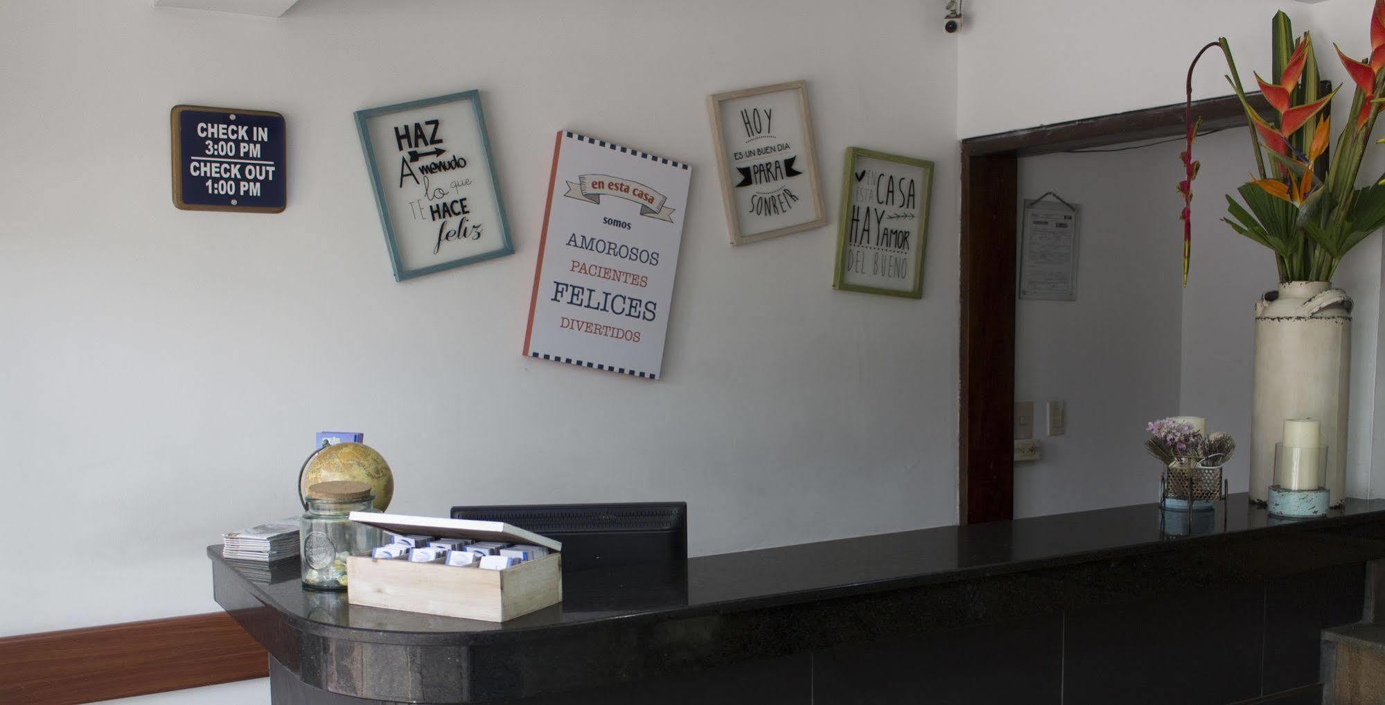 Hotel Plaza Mayor Medellín Esterno foto